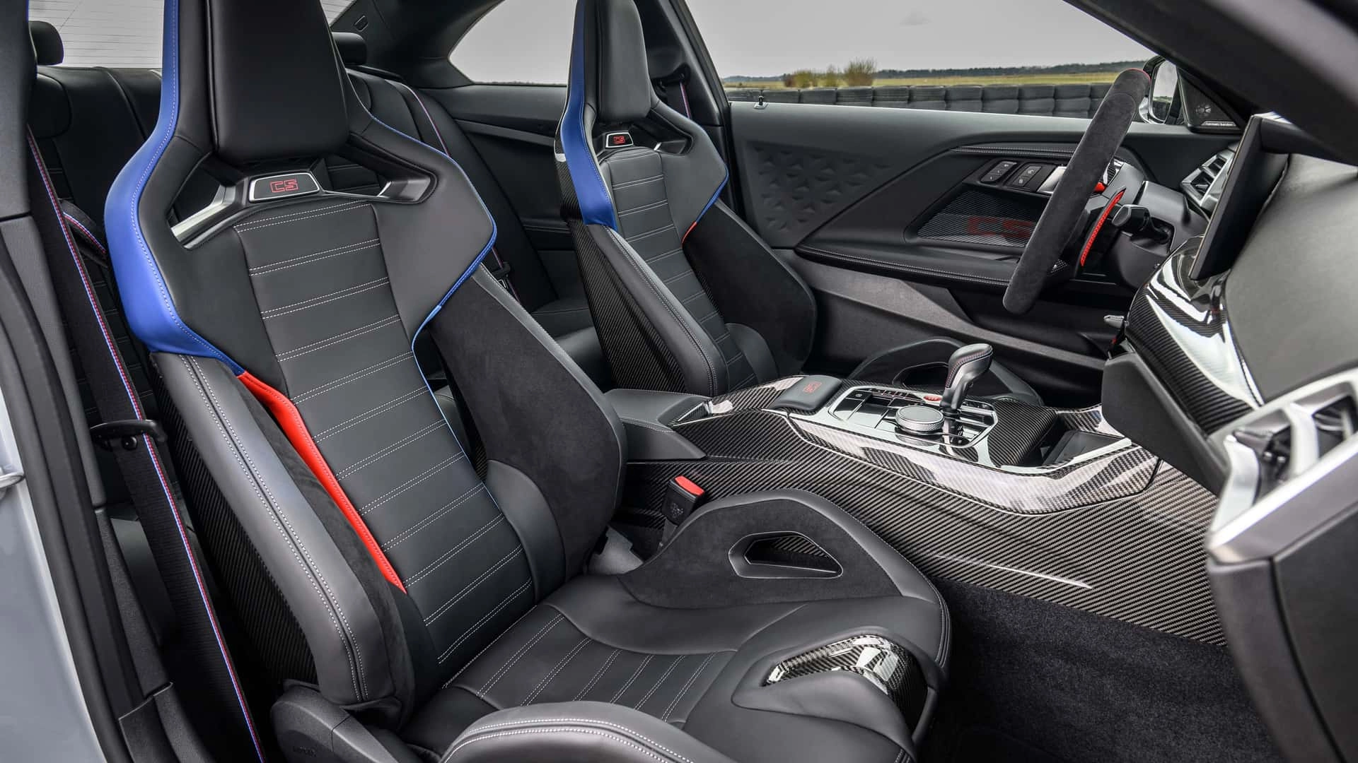 Bmw m2 cs 2025 (7)